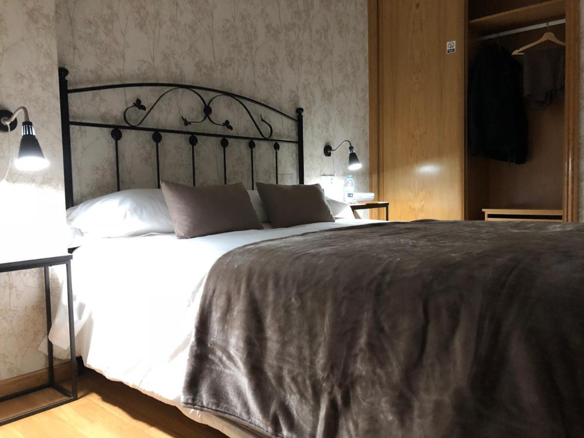 Pension 23-Vinte E Tres O Pedrouzo Exteriér fotografie